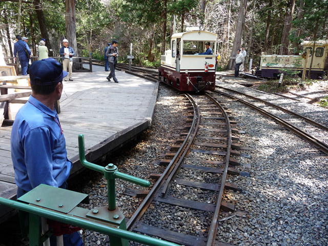 �ԑ�X�ѓS��,�ѓS,�g���b�R