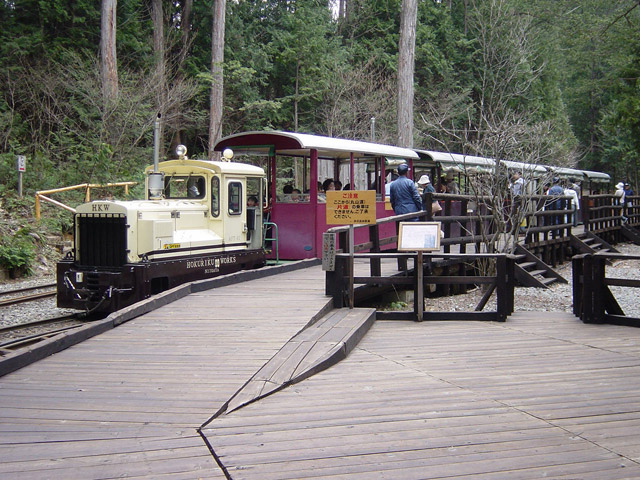 �ԑ�X�ѓS��,�ѓS,�g���b�R,�ؑ]