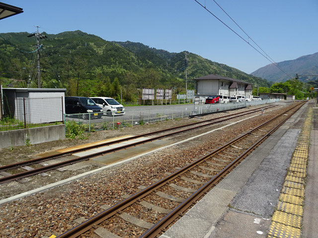 �ɓސ�y�֋O��,�p����,�g���b�R�O��,JR�{���w,�v���b�g�z�[��,�{����ԏ�,�ݕ�����