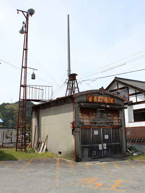 �ɓސ�y�֋O��,�g���b�R�O��,�p����,JR�{���w,�΂̌��E,��K��,���h�Ԍ�