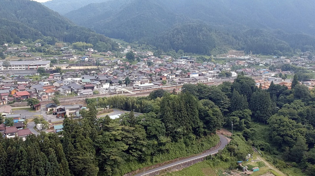 JR��K�w���ӂ̋�B�ʐ^�i�h���[���B�e�j