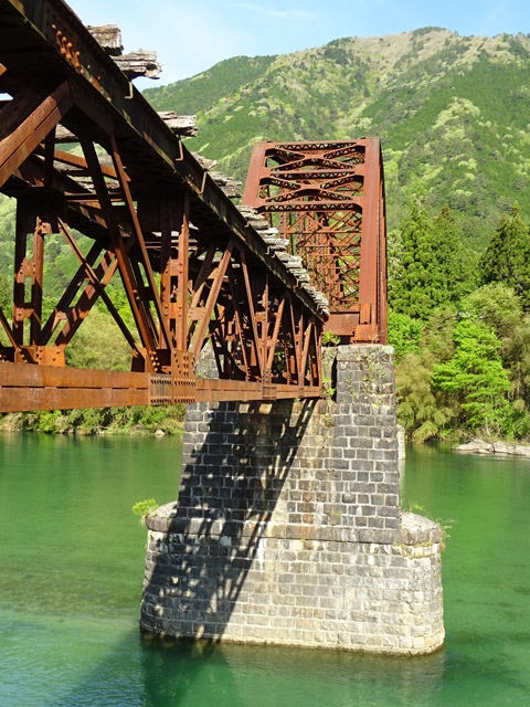 �ؑ]�쉈�ݐX�ѓS����K��,�ѓS,�p����,�ؑ]�싴��,��\,�v���b�g�g���X,�p�S��