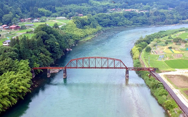 ��K�X�ѓS���E�ؑ]�싴���̋�B�ʐ^�i�h���[���B�e�j