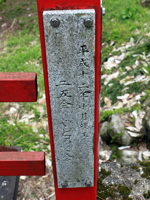 ��q���,��q��