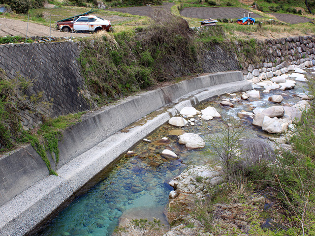 ��q���,��q��